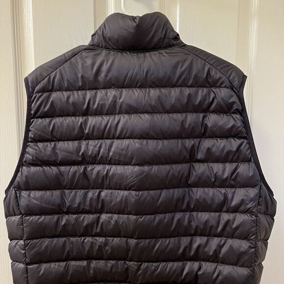 Uniqlo Light Weight Down Puffer Vest Black Water Repellent Men's Size XL - Picture 9 of 10